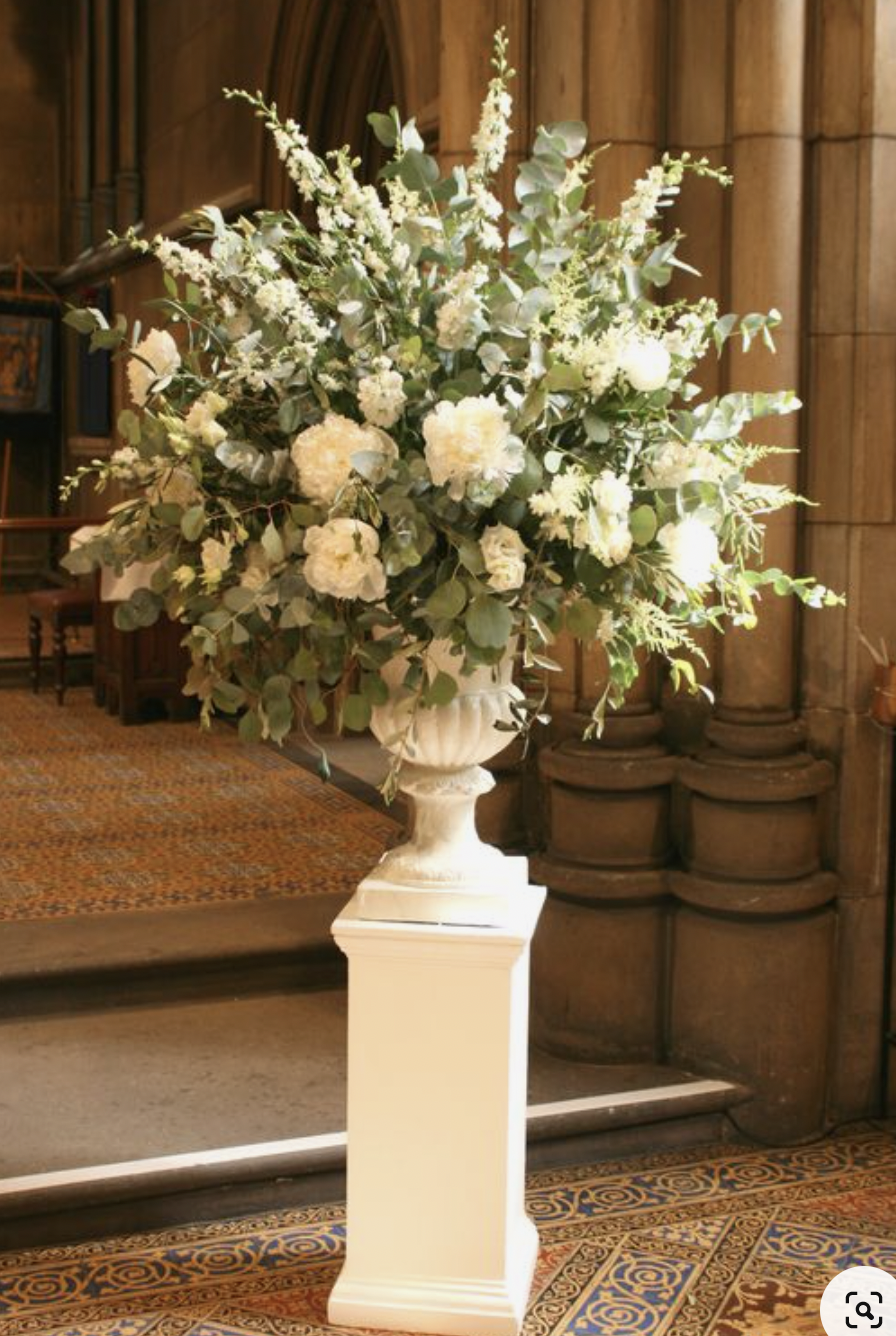 Inspiration compositions florale dans vase et colonne Médicis